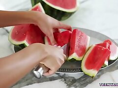 Honey Moon's Steamy Outdoor Sex