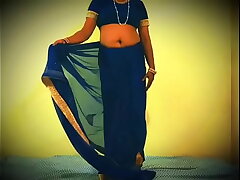 Sexy Indian Saree-Clad Beauty Exposes Herself